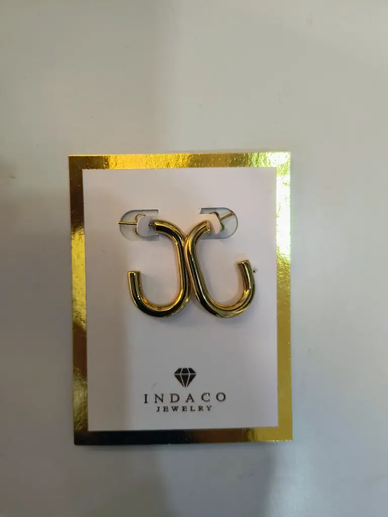 Aretes dorados 